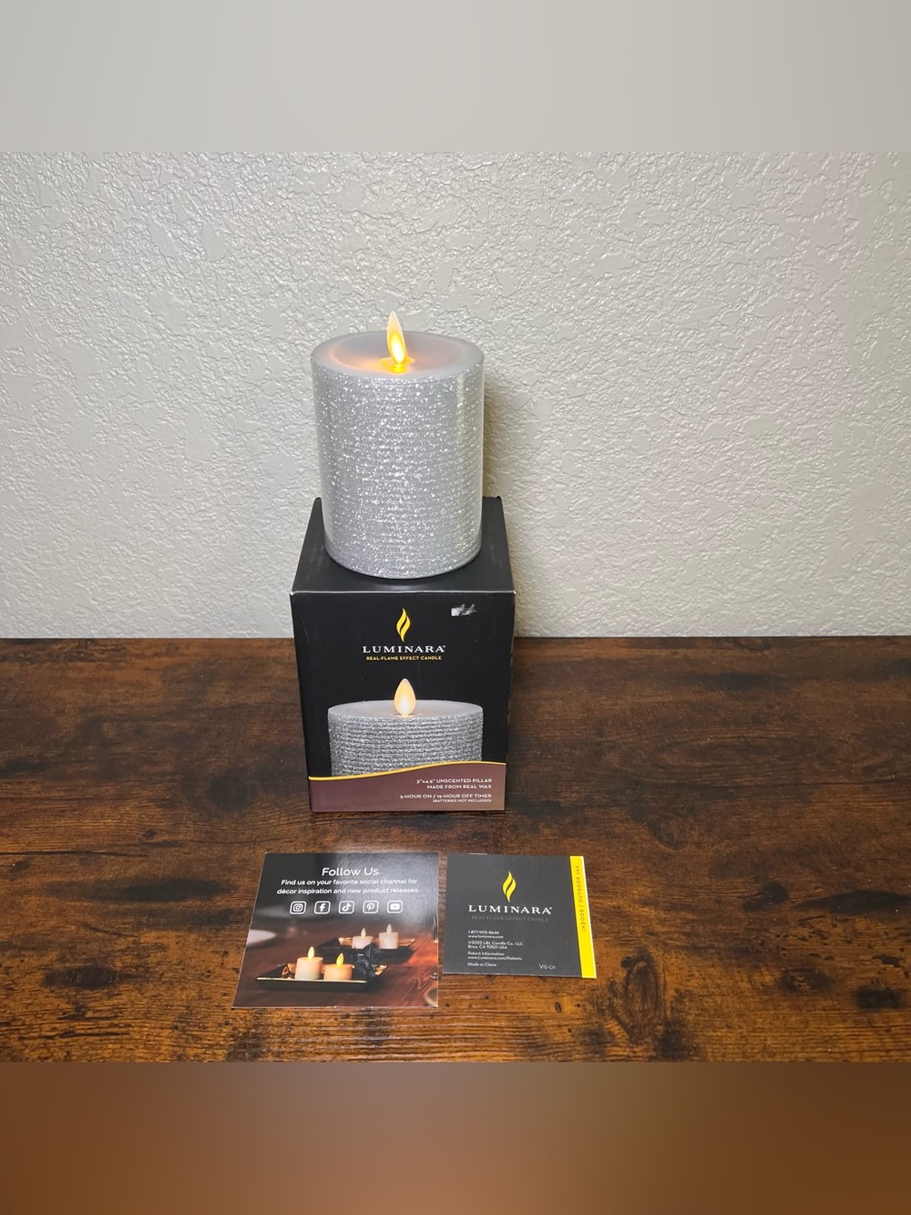 LUMINARA Real Flame Effect Candle Unscented Pillar NIB OPEN BOX